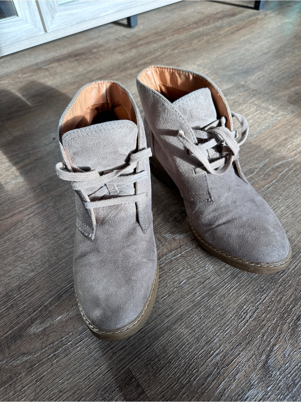 Merona Target Taupe Faux Suede Lace Up Wedge Chukka Booties Size 10